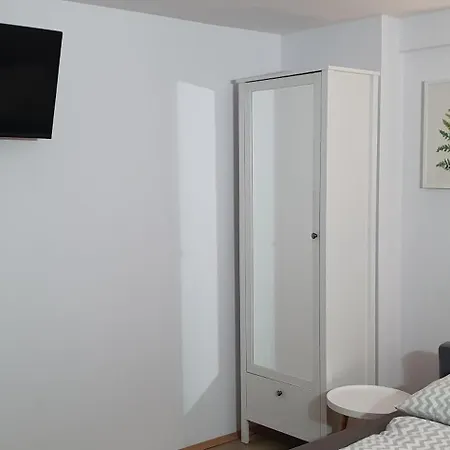 'przy Parku' Goscinne U Zielarki Quarto em Acomodações Particulares